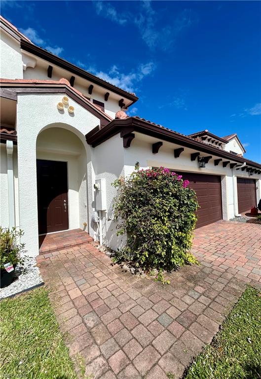 Details for 7784 Bristol Cir, NAPLES, FL 34120