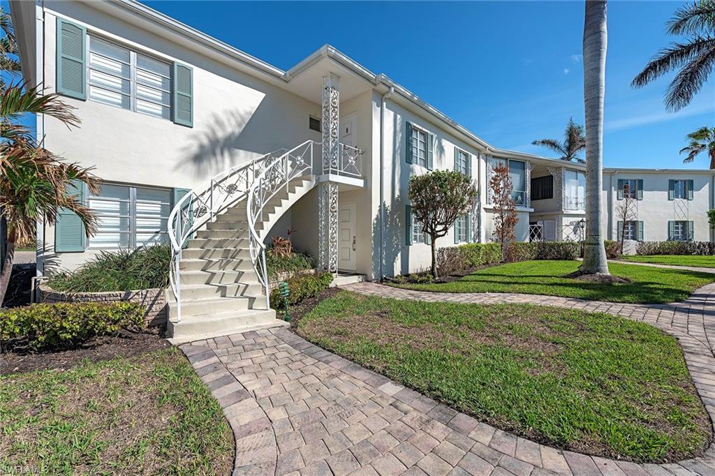 Details for 1568 Gulf Shore Blvd N 5, NAPLES, FL 34102