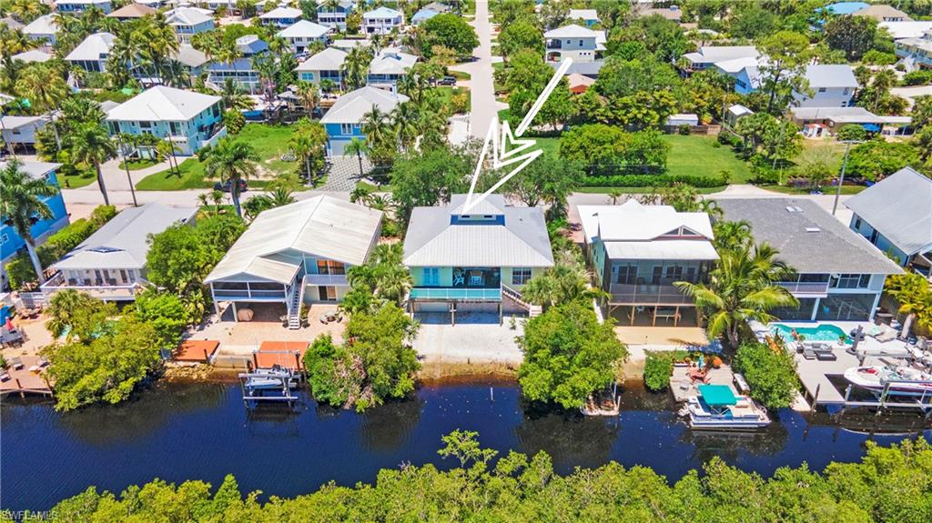 Details for 1296 Grand Canal Dr, NAPLES, FL 34110