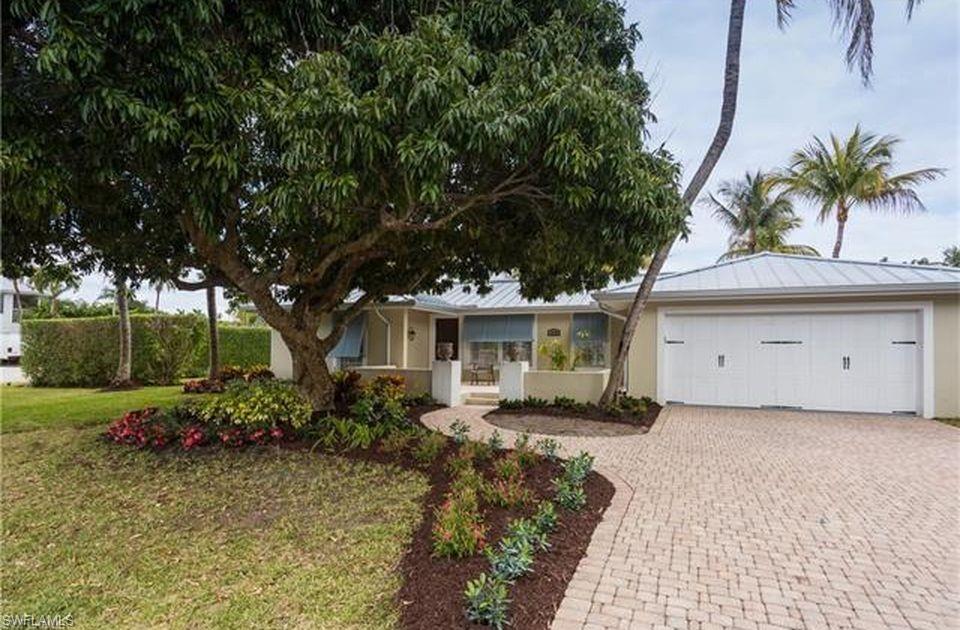 Details for 1645 Mullet Ct, NAPLES, FL 34102