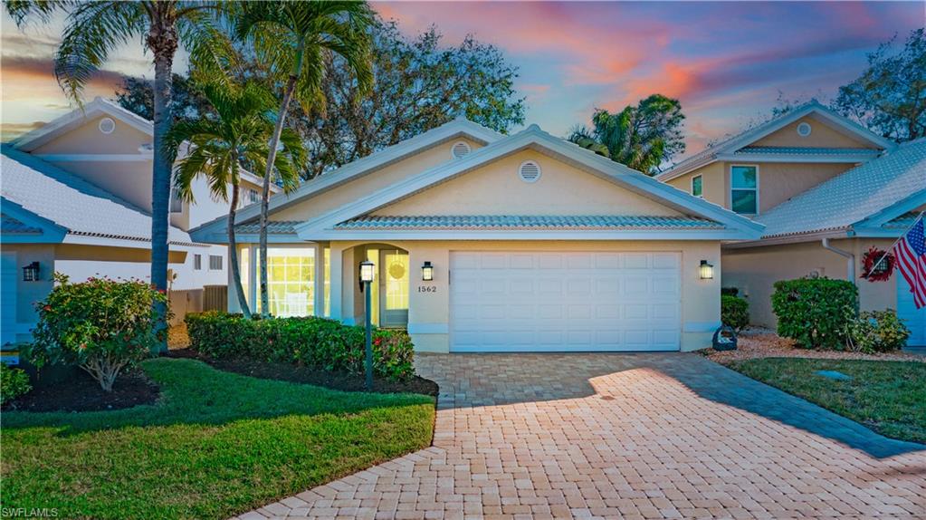 Details for 1562 Weybridge Cir 31, NAPLES, FL 34110