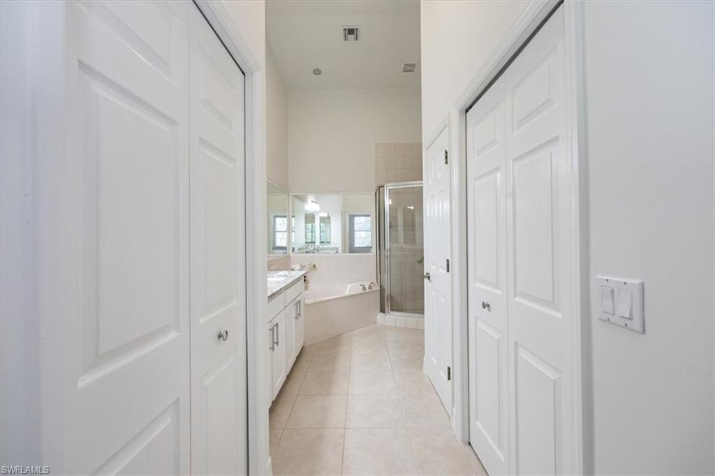 Image 15 of 32 For 8325 Big Acorn Cir 804