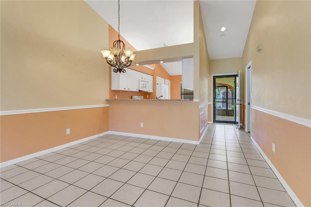 Image 11 of 31 For 10772 Regent Cir 302