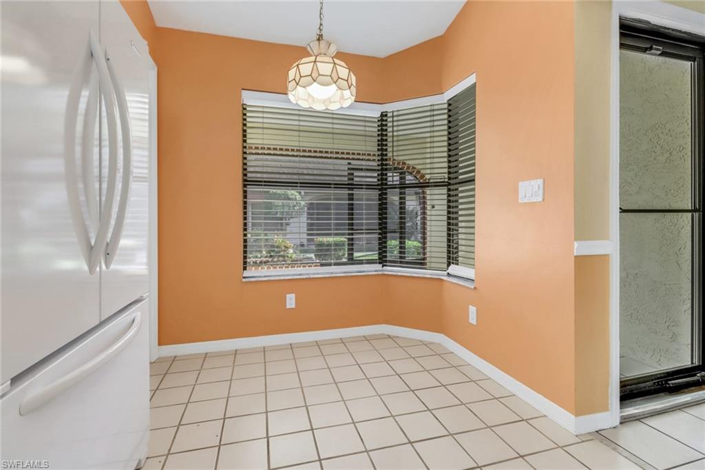 Image 9 of 31 For 10772 Regent Cir 302