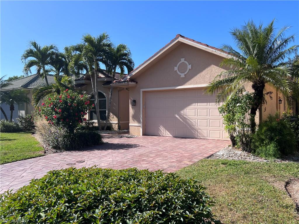 Details for 10915 Fieldfair Dr, NAPLES, FL 34119