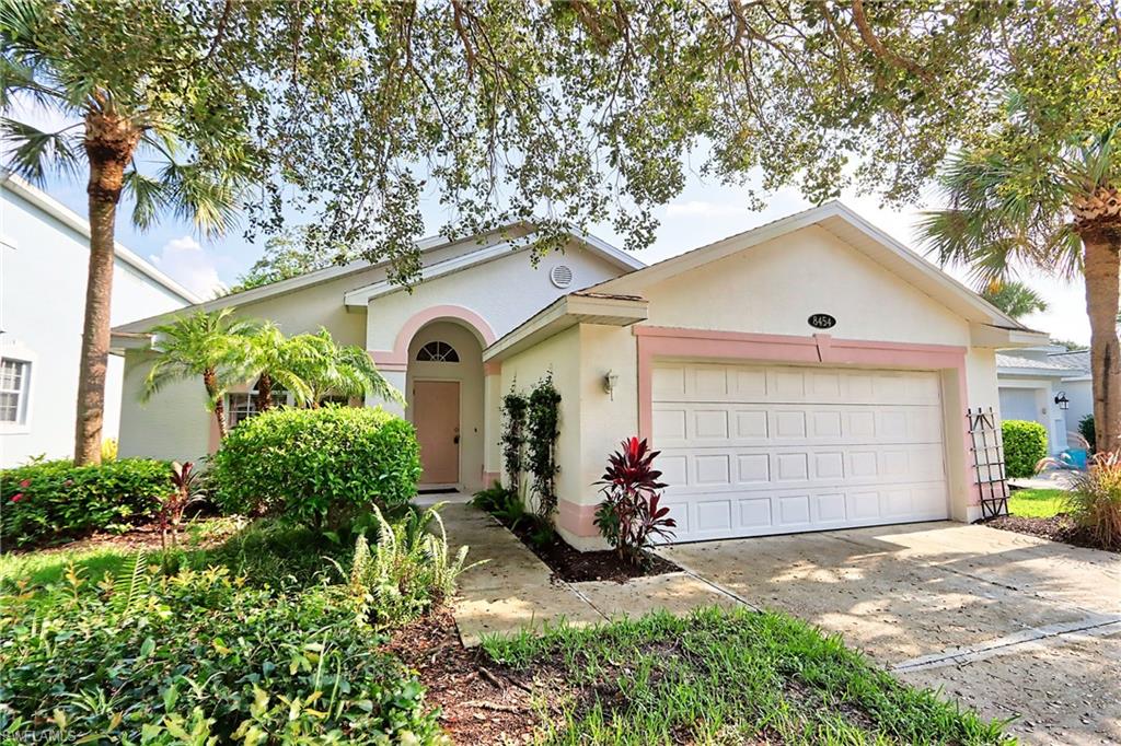 Details for 8454 Hollow Brook Cir, NAPLES, FL 34119