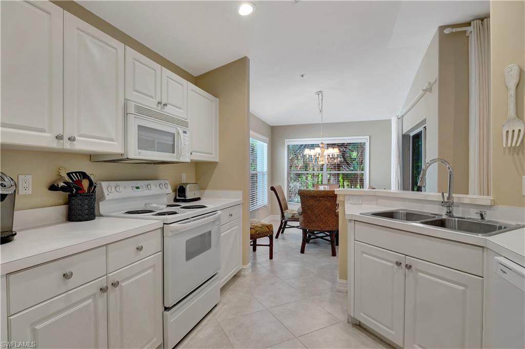 Image 11 of 49 For 720 Tarpon Cove Dr 201