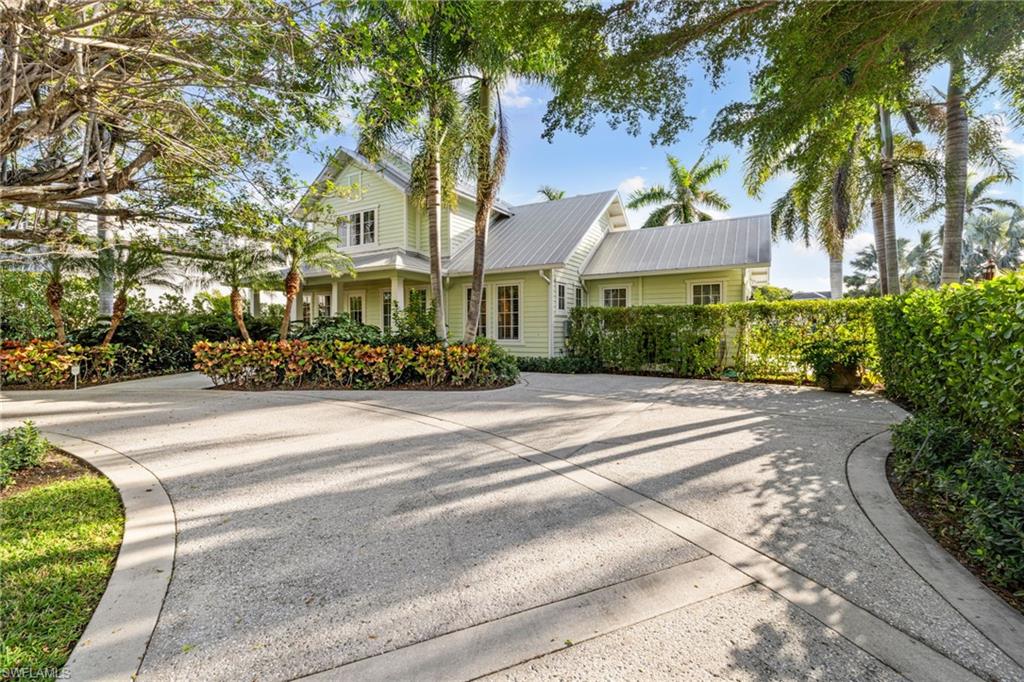 Details for 572 7th Ave N, NAPLES, FL 34102