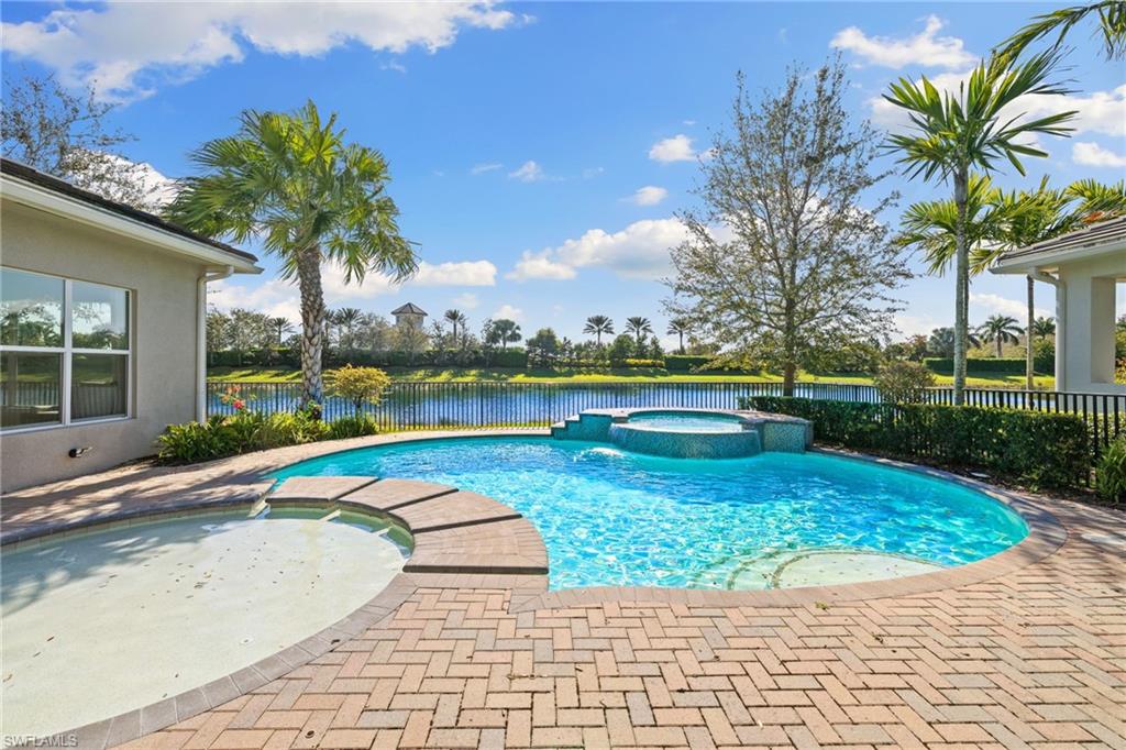 Details for 28340 Turin Ct, BONITA SPRINGS, FL 34135