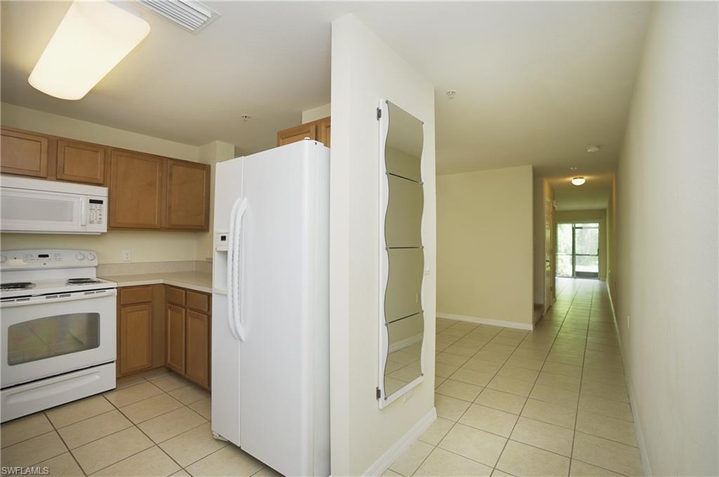 Image 11 of 43 For 9080 Gervais Cir 507