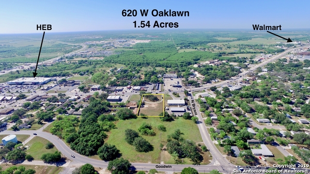 Listing photo id 0 for 620 Oaklawn St W