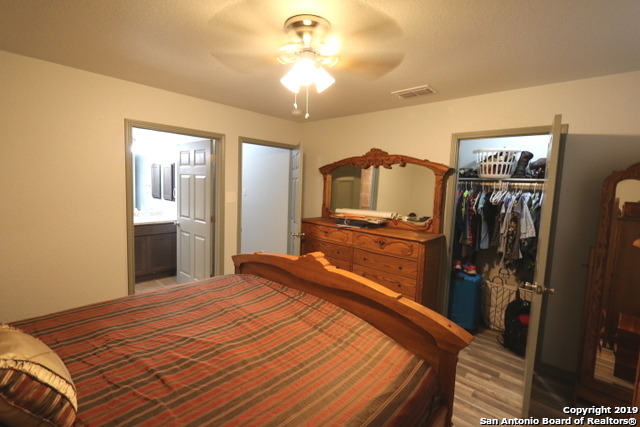 Listing photo id 13 for 16020 Us Highway 87