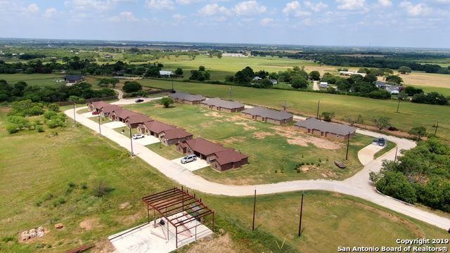 Listing photo id 3 for 16020 Us Highway 87