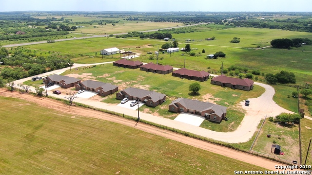 Listing photo id 4 for 16020 Us Highway 87