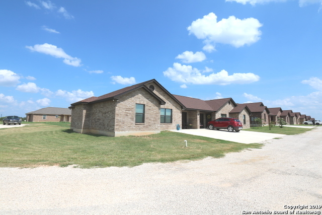 Listing photo id 7 for 16020 Us Highway 87