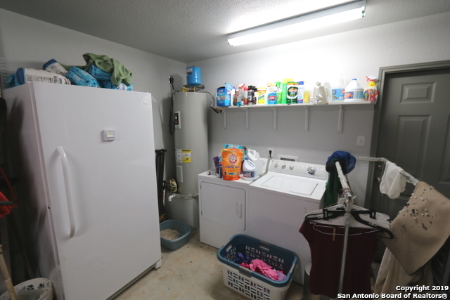 Listing photo id 16 for 16020 Us Highway 87 West