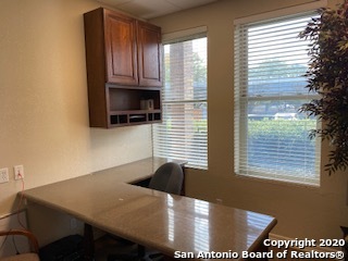 Listing photo id 2 for 8627 Cinnamon Creek Dr  Ste 3