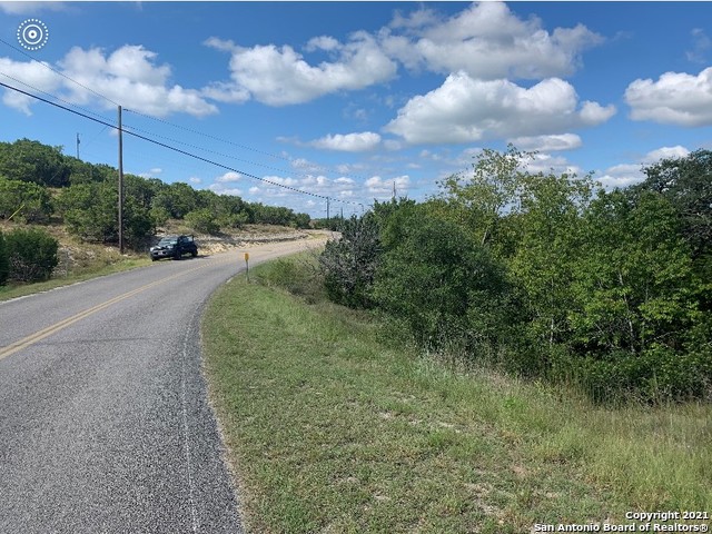 Listing photo id 2 for 1406 Soaring Eagle Dr
