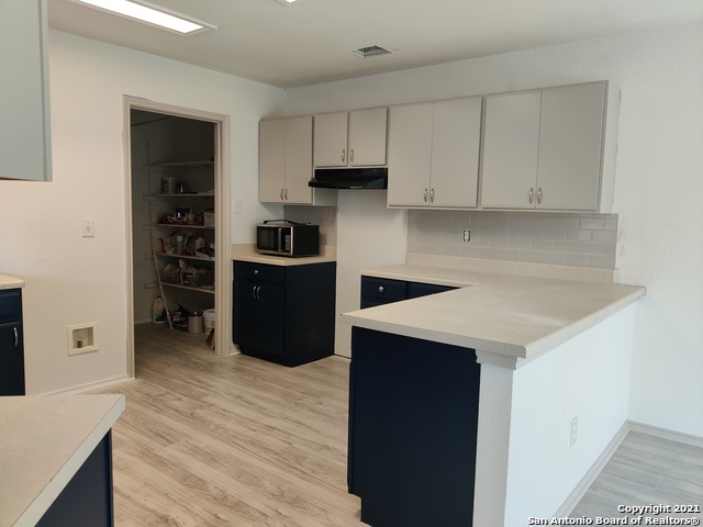 Image 9 of 18 For 9870 Sunset Pl