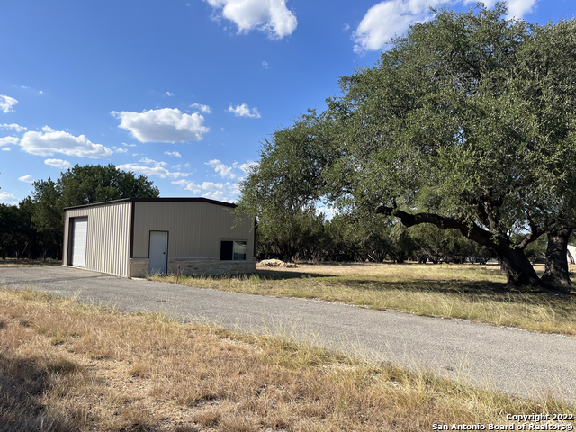 Details for 239 Appaloosa Hollow, Bandera, TX 78003