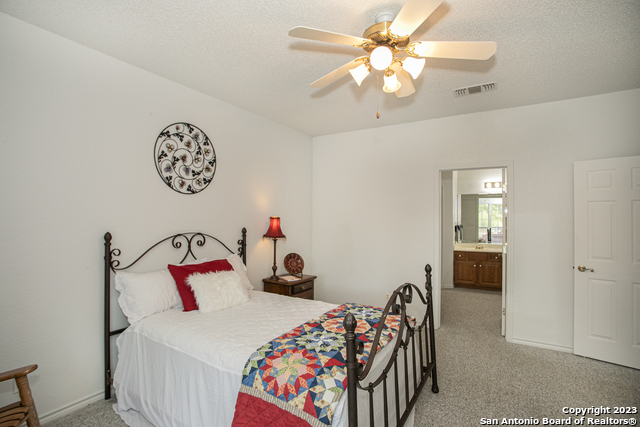 Listing photo id 28 for 302 San Julian Creek Rd