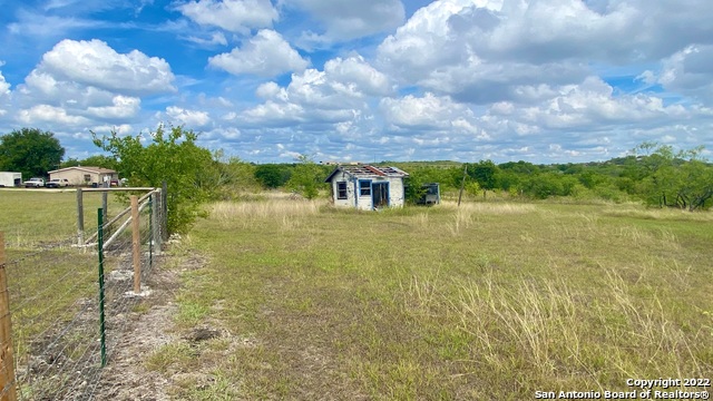 Image 8 of 12 For 863 Kroesche Ln