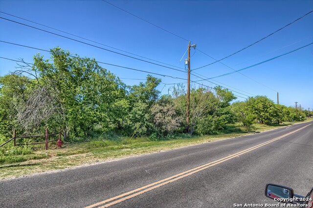 Image 7 of 23 For 12847 Pearsall