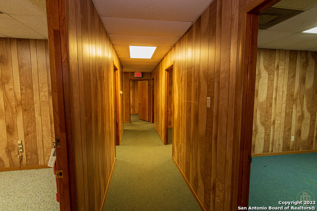 Listing photo id 9 for 200 Bowie St