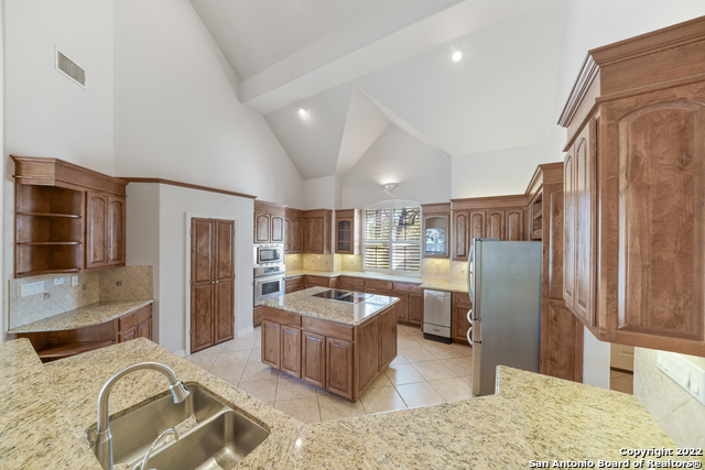 Listing photo id 10 for 9617 Kurre Way