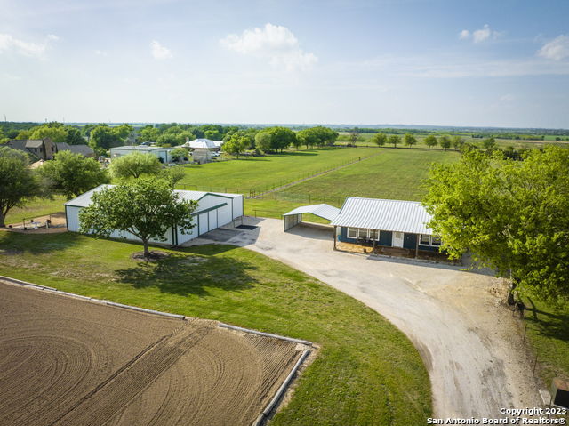 Listing photo id 1 for 1940 Lower Seguin Rd