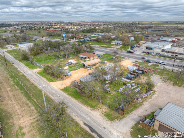 Listing photo id 2 for 1436 State Highway 46 S