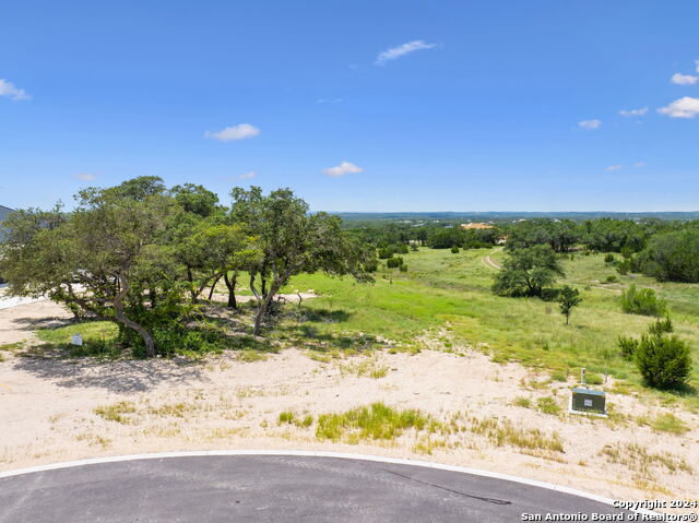 Image 13 of 29 For 34713 Mayer Oaks