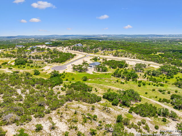 Image 8 of 29 For 34713 Mayer Oaks