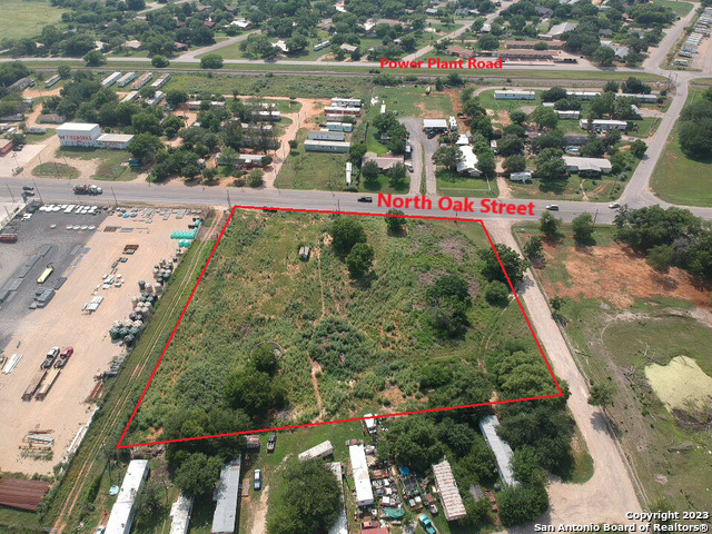 Listing photo id 4 for 1600 Bi 35  