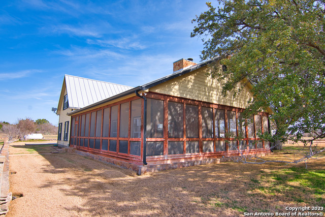 Image 10 of 38 For 19316 Ranch Road 1871