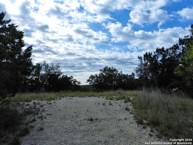 Image 8 of 37 For 279 Hill Top Ln