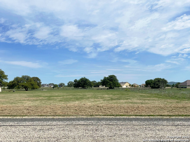 Details for 327 Salt Grass Trail, Bandera, TX 78003