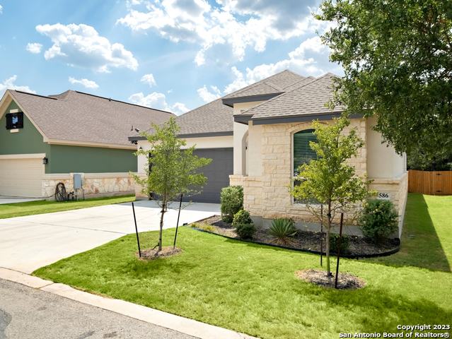 Listing photo id 0 for 530 Carriage House  42