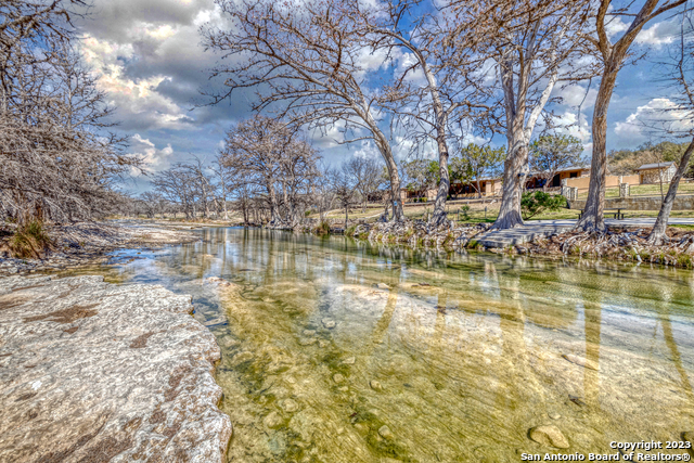 Image 13 of 34 For 118 Skipping Stone Ln