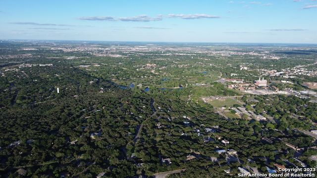 Listing photo id 15 for 1203 Walnut Ave N