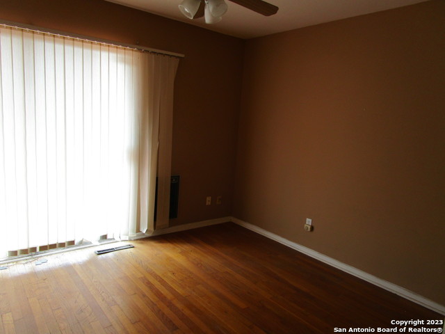 Listing photo id 28 for 1203 Walnut Ave N