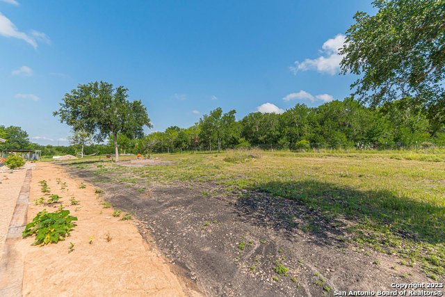 Listing photo id 98 for 2780 Dreibrodt Rd