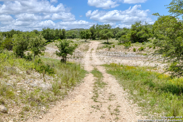 Image 29 of 107 For County Road 415 Pr 2780