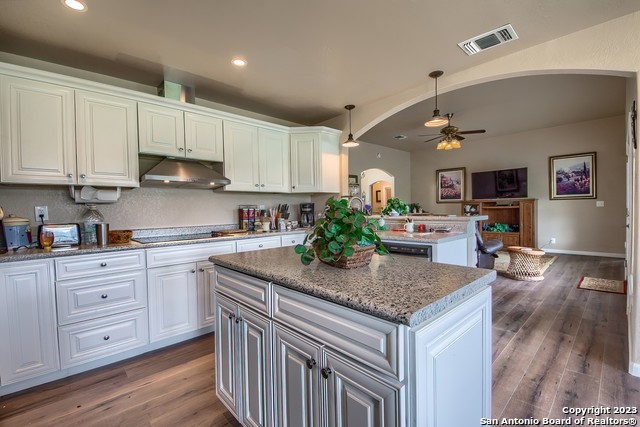 Listing photo id 8 for 10936 Us Hwy 87 W