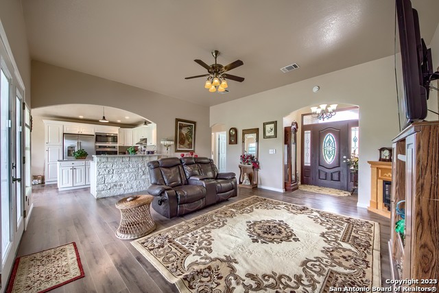 Listing photo id 5 for 10936 Us Hwy 87 W