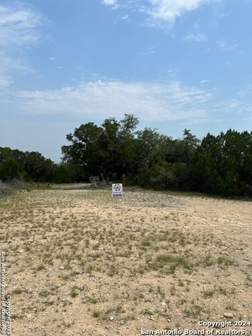 Image 6 of 7 For 398 Atascosa Rd