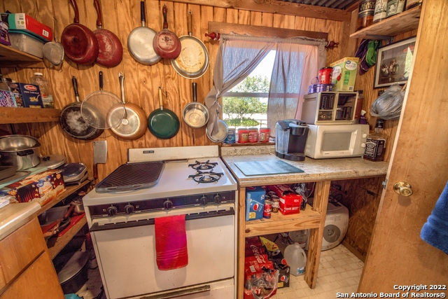 Listing photo id 29 for 465 Watkins Road