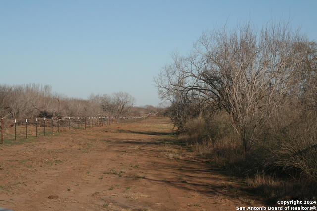 Image 10 of 20 For 00 Fm 462 South