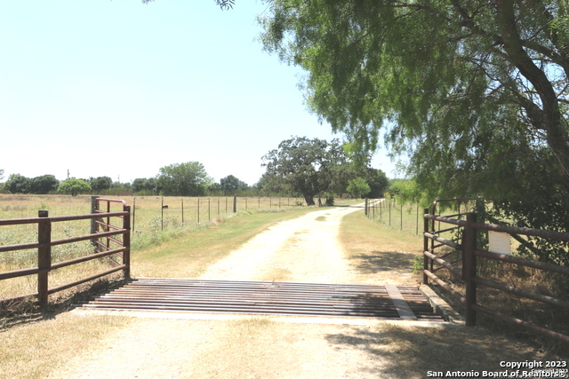 Image 7 of 70 For 2712 N State Hwy 80