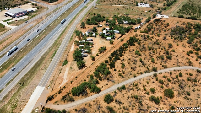 Image 10 of 47 For 2112 Interstate 35 S